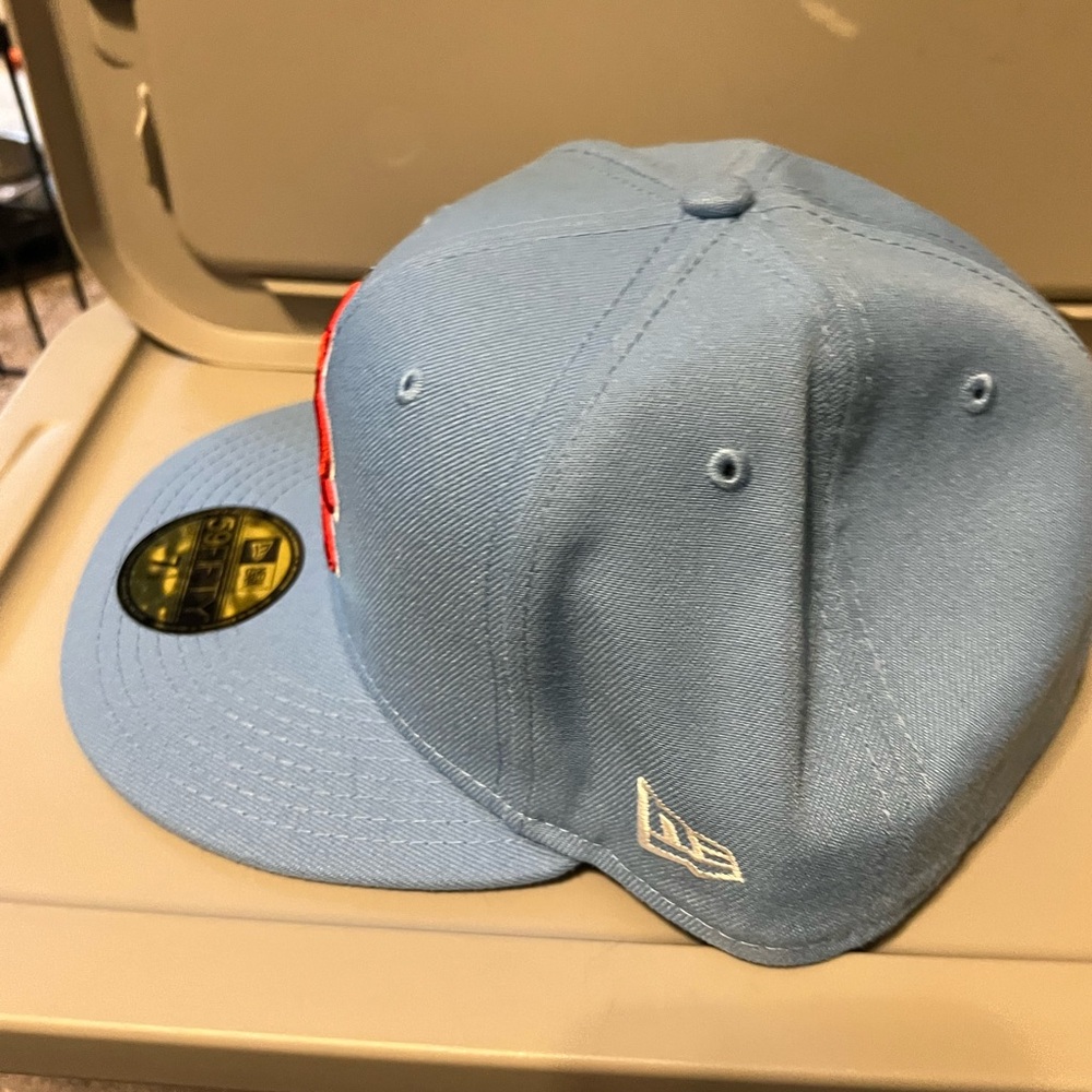 Light Blue Baseball Cap With Red Logo - image 2